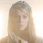 artist image Lindsey Stirling feat. Lzzy Hale Shatter Me Shatter Me