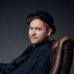 artist image Johannes Oerding Alles brennt Alles brennt (Bonus Live Track Version)