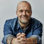 artist image Max Pezzali L'universo tranne noi L'universo tranne noi - Single